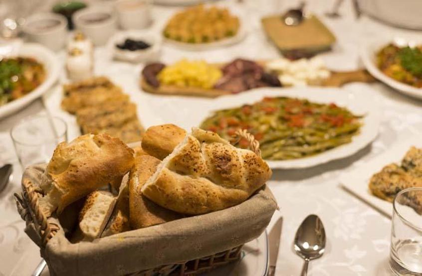 Sağlıklı bir Ramazan ayı geçirmek için iftardan sahura yapılması gerekenler