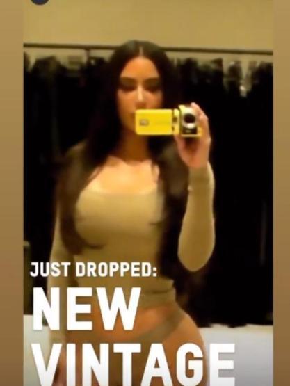 Kim Kardashian soyunma odasından paylaştı