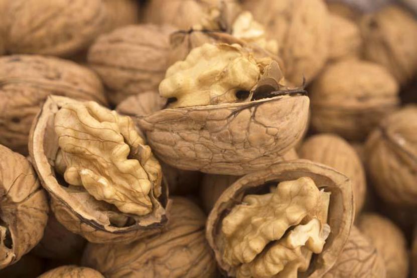 Kolesterolü dengeliyor, kalbi koruyor İşte cevizin sağlığa faydaları