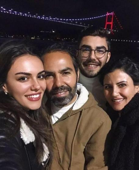 Özgü Kayanın kardeşini görenler hep aynı şeyi söyledi