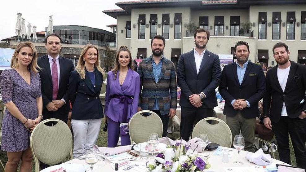 Golf severler Kanser Farkındalık Haftası için Kemer Country’de buluştu