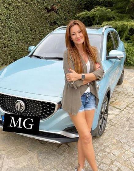 Takipçisinden Pınar Altuğu kızdıran yorum
