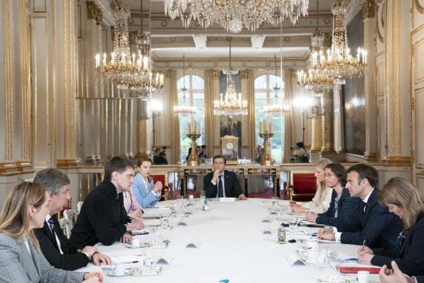 Macron, Rus ordusunun kaçırdığı Melitopol Belediye Başkanını ağırladı