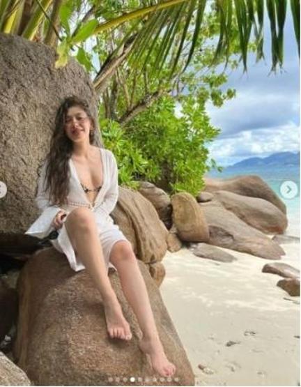 Neslihan Atagülün tatil pozları Instagramı salladı