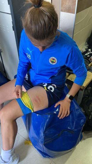 Son dakika... Amed SF - Fenerbahçe Kadın Futbol Süper Ligi maçında saha karıştı