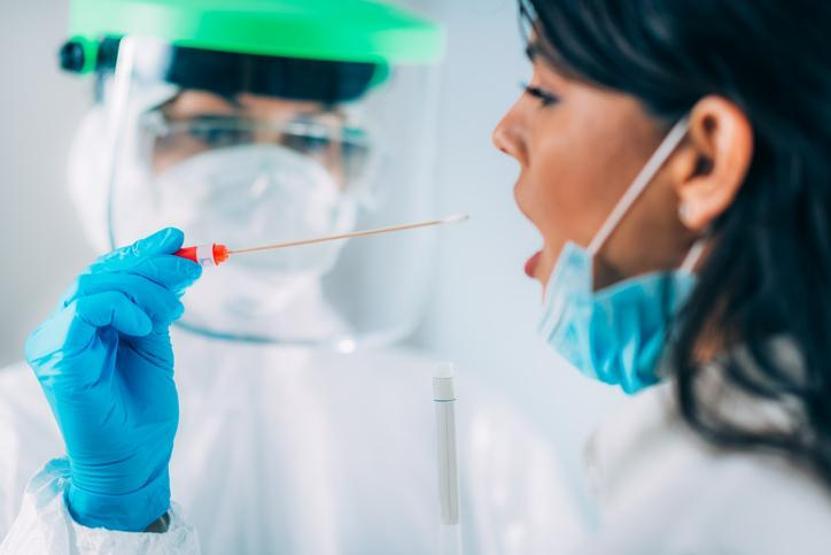 İngiltere Covid-19 semptom listesini güncelledi... İşte listeye eklenen 9 yeni belirti