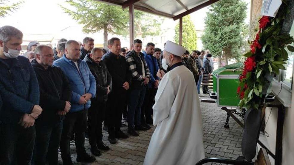 Acun Ilıcalı iş arkadaşının cenaze törenine katıldı