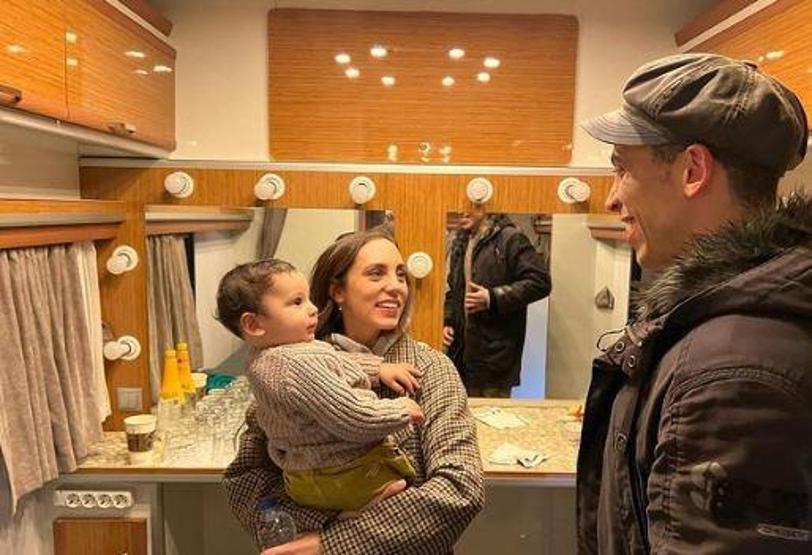 Can Bonomodan mutlu aile pozu