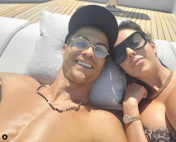 Cristiano Ronaldo sevgilisi Georgina Rodrigueze maaş veriyor