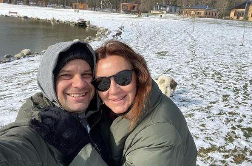 Pınar Altuğun genç eşi Yağmur Atacan ile romantik paylaşımı