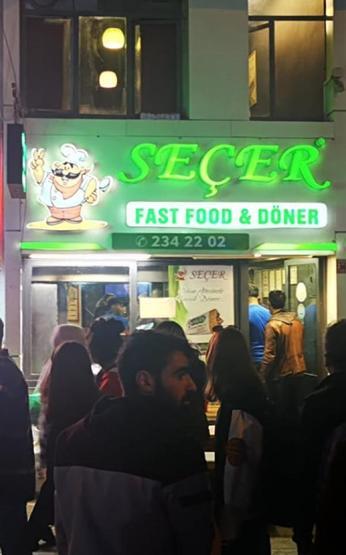 Uzaklaştırma kararı aldırdığı eşi tarafından öldürüldü
