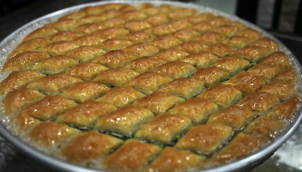 İYİ BAKLAVA NASIL ANLAŞILIR Çıtırdama Sesinden mi, Renginden mi, Kokusundan mı Böyle Görünüyorsa Aman Dikkat