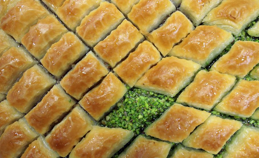 İYİ BAKLAVA NASIL ANLAŞILIR Çıtırdama Sesinden mi, Renginden mi, Kokusundan mı Böyle Görünüyorsa Aman Dikkat