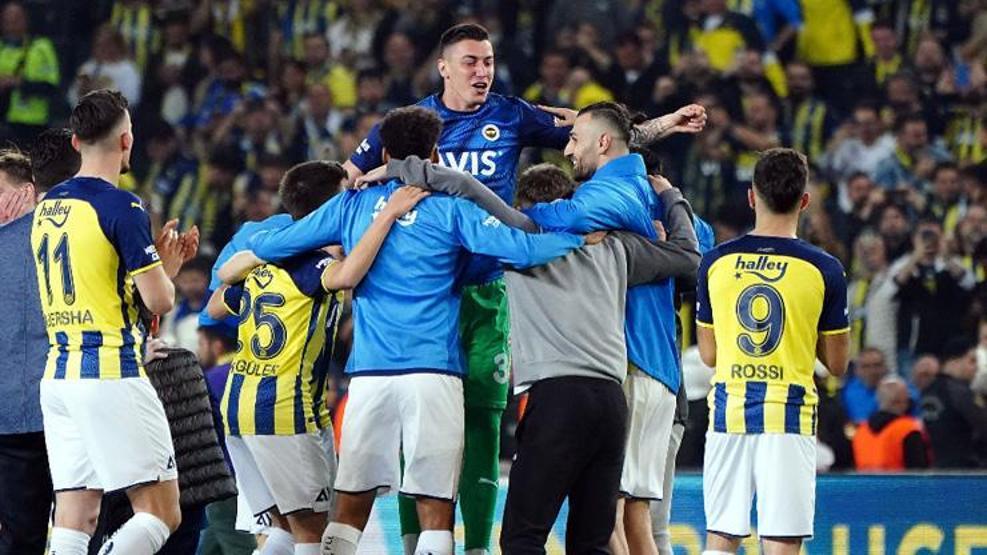 Son dakika... Fenerbahçeden Şampiyonlar Ligi için dev adım