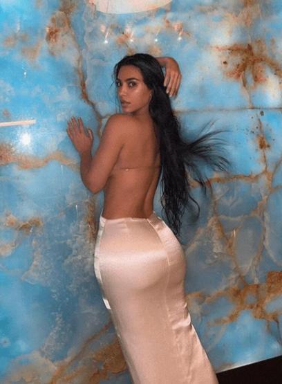 Kim Kardashiandan dikkat çeken aşk pozu