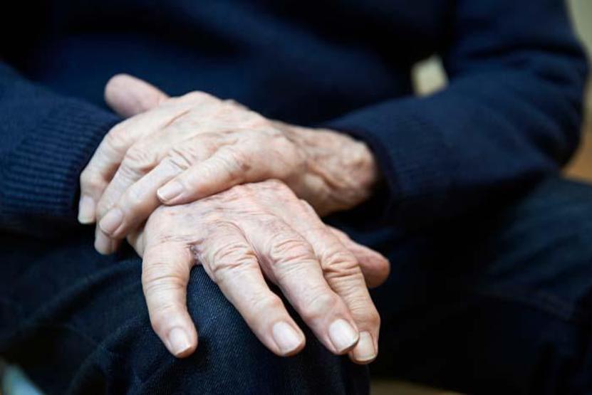 Parkinson hastalığında belirtiler neler