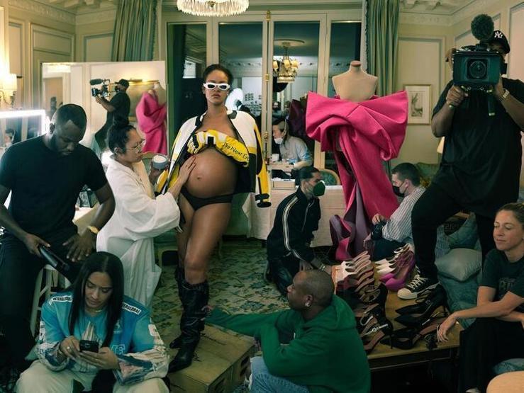 Rihanna’nın cesur hamilelik pozları dikkat çekti