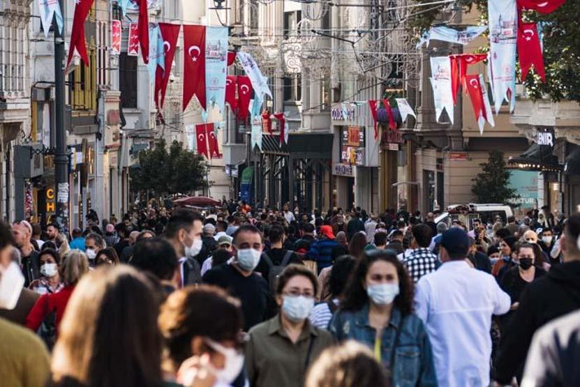Kovid’de korkunun dozu kaçtı Tunca Bengin yazdı...