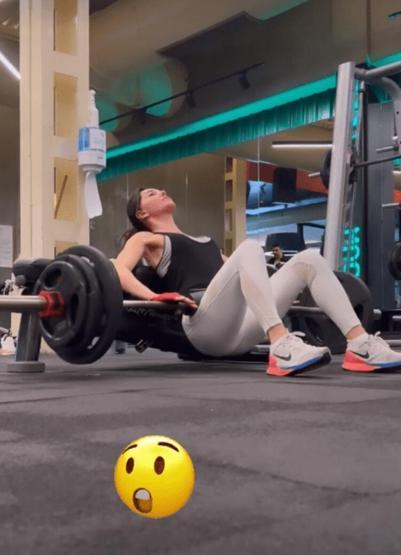 Hande Ataizi, sevgilisi Dinç Aydoğdu ile antrenmanda