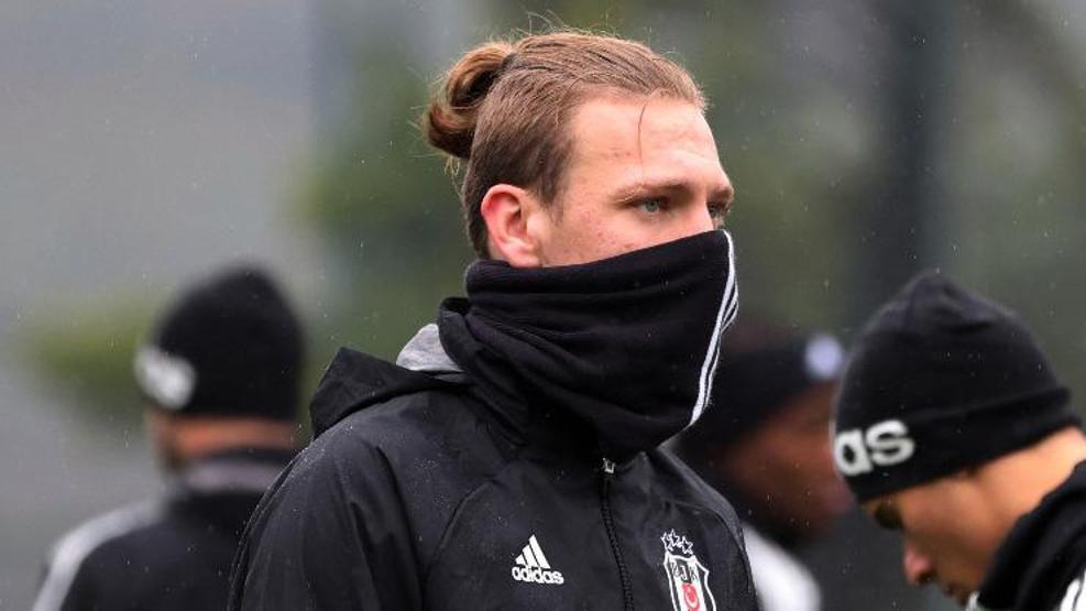 Son dakika... Beşiktaşlı Serdar Saatçıya Rennes talip oldu