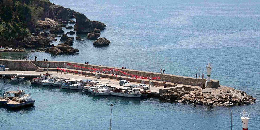 Antalyada mendirekte büyük tehlike Bu sözlerle uyardı: Önlem alınmazsa çökebilir