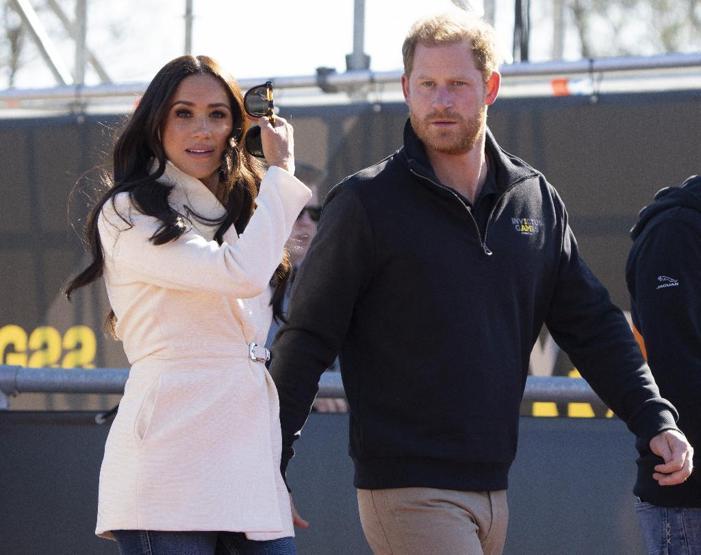Bu kez de kraliyet Harry ve Meghanı istemiyor