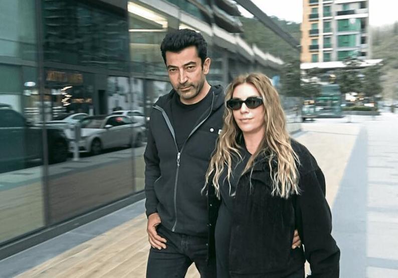 Sinem Kobal ve Kenan İmirzalıoğlu bebek ziyaretine gitti