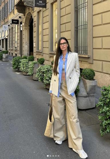 Yasemin Özilhan yine tarzıyla gündemde