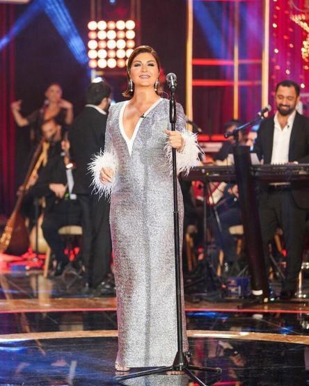 Ebru Gündeş ve Sibel Canın kazanacağı para dudak uçuklattı