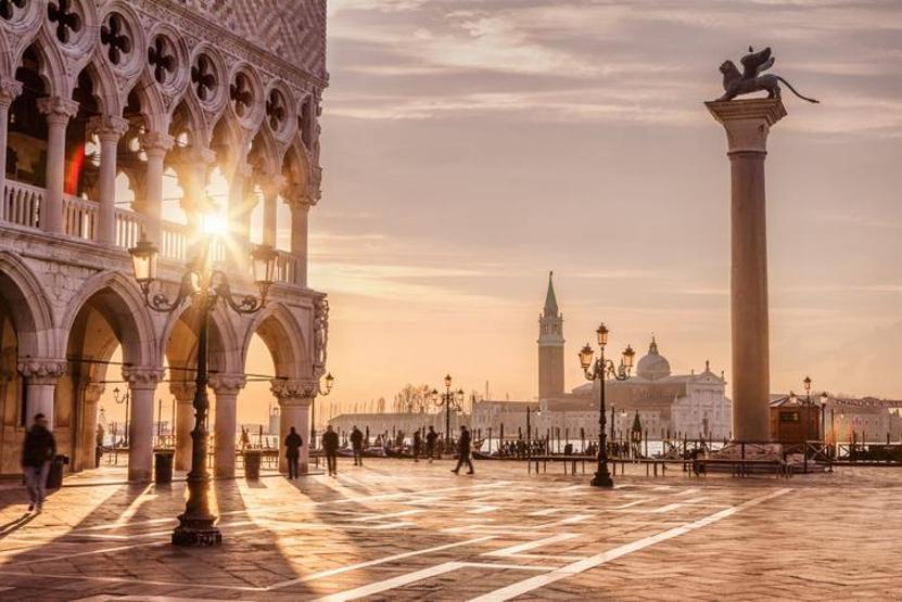 Venedikte turistlerden ayakbastı ücreti alınacak