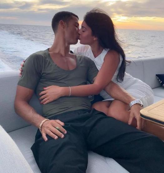 Cristiano Ronaldodan duygusal bir paylaşım daha
