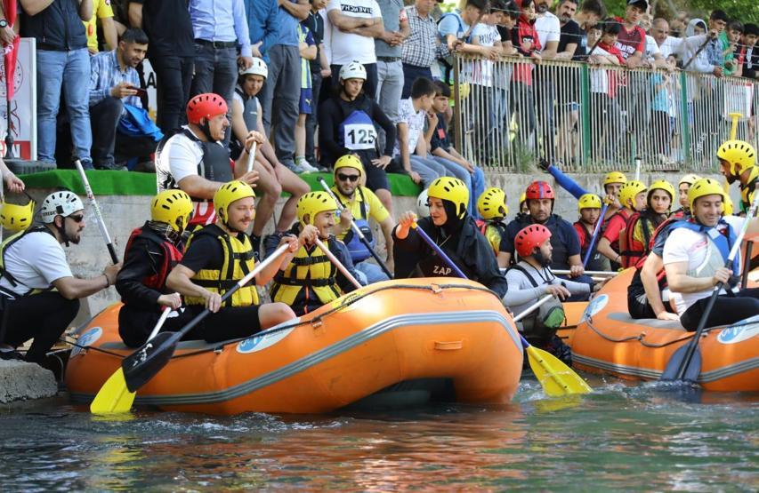 Nusaybinde ilk kez rafting yarışması düzenlendi