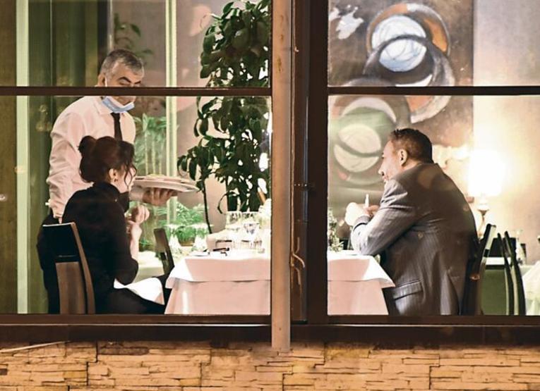 Serkan Kodaloğlu Petek Dinçözü çabuk unuttu