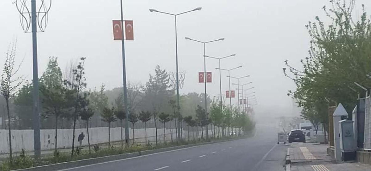 Diyarbakır yoğun toz taşınımı altında