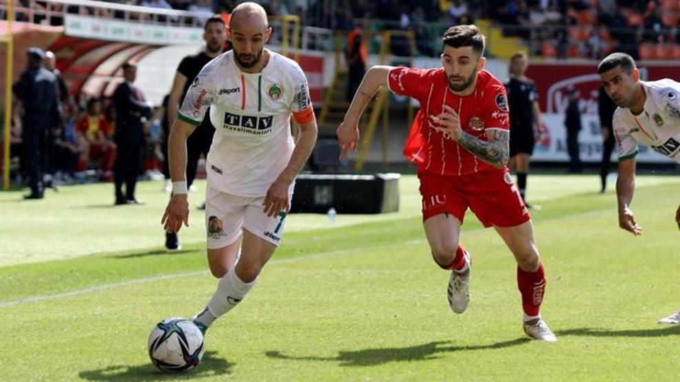 Son dakika... Antalyasporlu Doğukan Sinike Lyon kancası