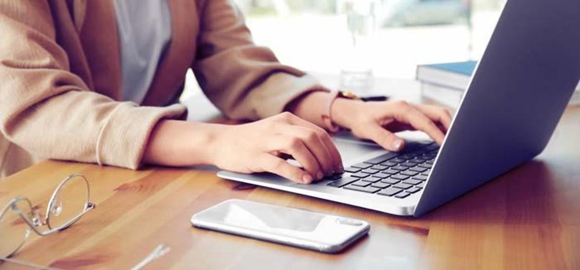 Aşırı telefon ve bilgisayar kullanımı akciğerleri söndürüyor
