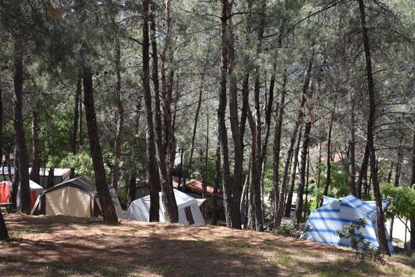 Egenin turistik ilçelerinde kamp fiyatları 60 TLden başlıyor