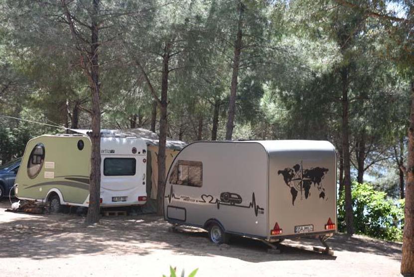 Egenin turistik ilçelerinde kamp fiyatları 60 TLden başlıyor