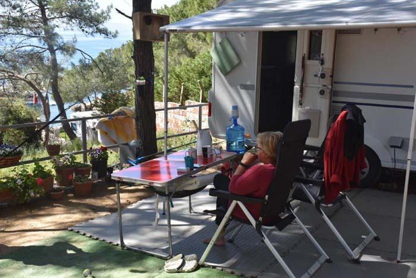 Egenin turistik ilçelerinde kamp fiyatları 60 TLden başlıyor