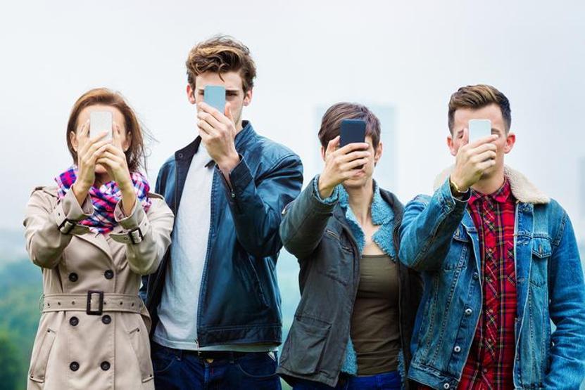 WhatsAppitis, hikikomori, ego sörfü... İşte dijital çağın yeni hastalıkları
