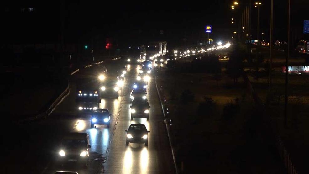 43 ilin geçiş güzergahında trafik yoğunluğu