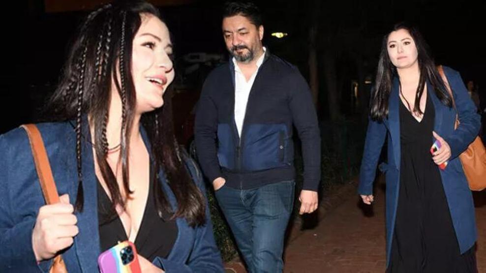 Deniz Çakır kameraları fark edince sevgilisinin elini bıraktı