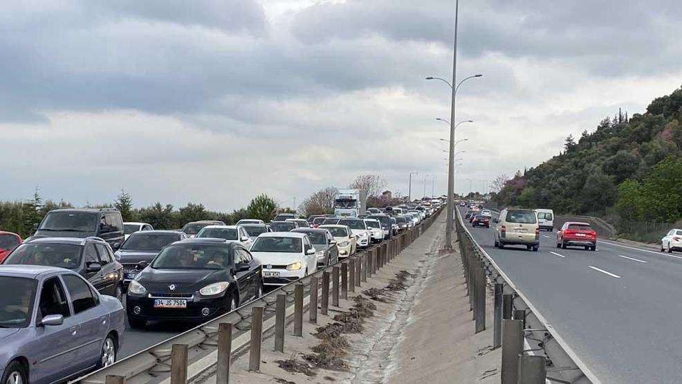 Bayram yolculuğunda yangın trafiği