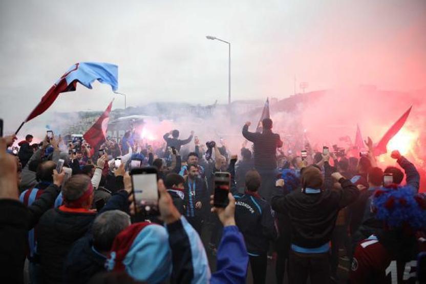 Son dakika... Şampiyonlukla hem Trabzonspor hem kent kazandı