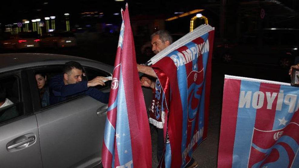 Son dakika... Şampiyonlukla hem Trabzonspor hem kent kazandı