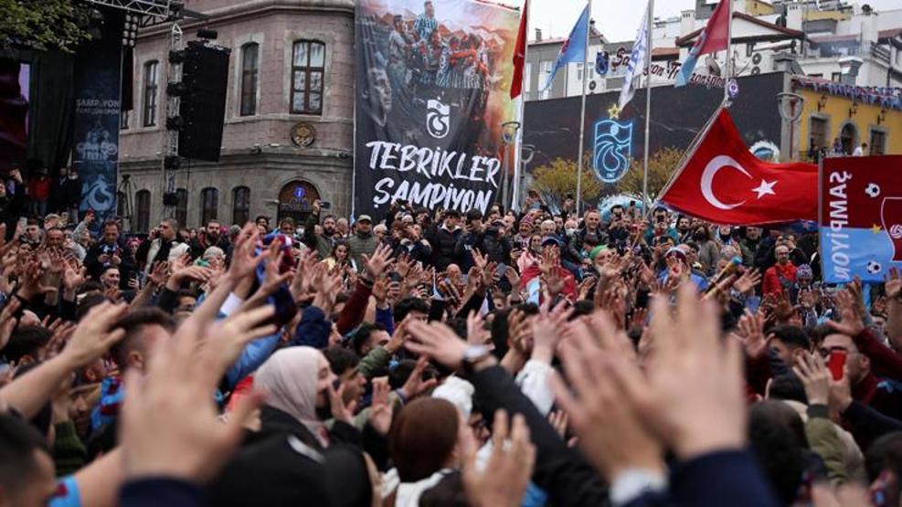 Son dakika... Şampiyonlukla hem Trabzonspor hem kent kazandı
