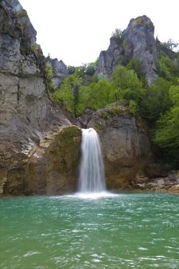 Karadeniz’in saklı cenneti Ilıca Şelalesi’ne ziyaretçi akını