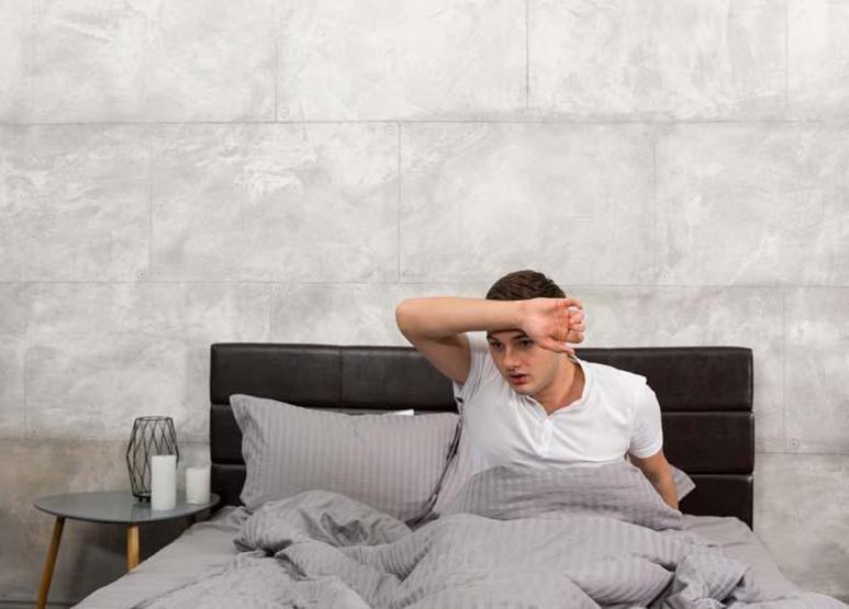 Gece terlemelerini ciddiye alın Hastalık belirtisi olabilir