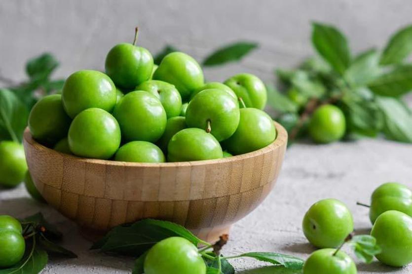 Yaz meyvelerinin gözdesi yeşil eriğin sağlığa faydaları