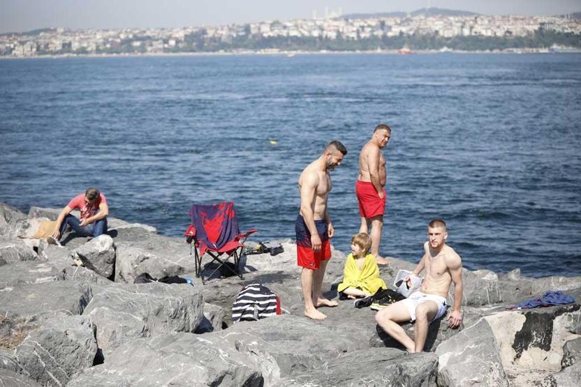 İstanbullular kendilerini sahile attı
